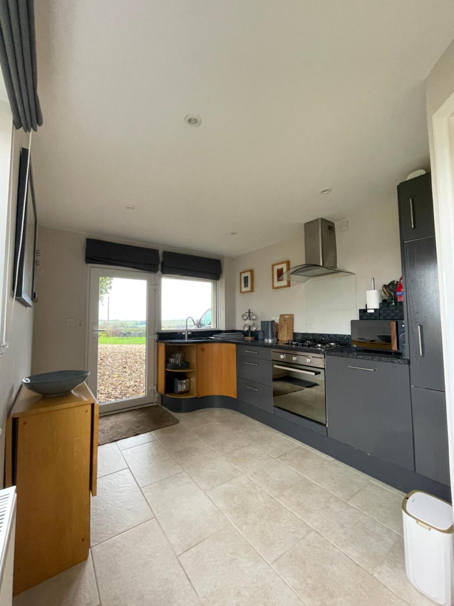 The Annex @ 3 East Town Cottages West Ashton Екстер'єр фото